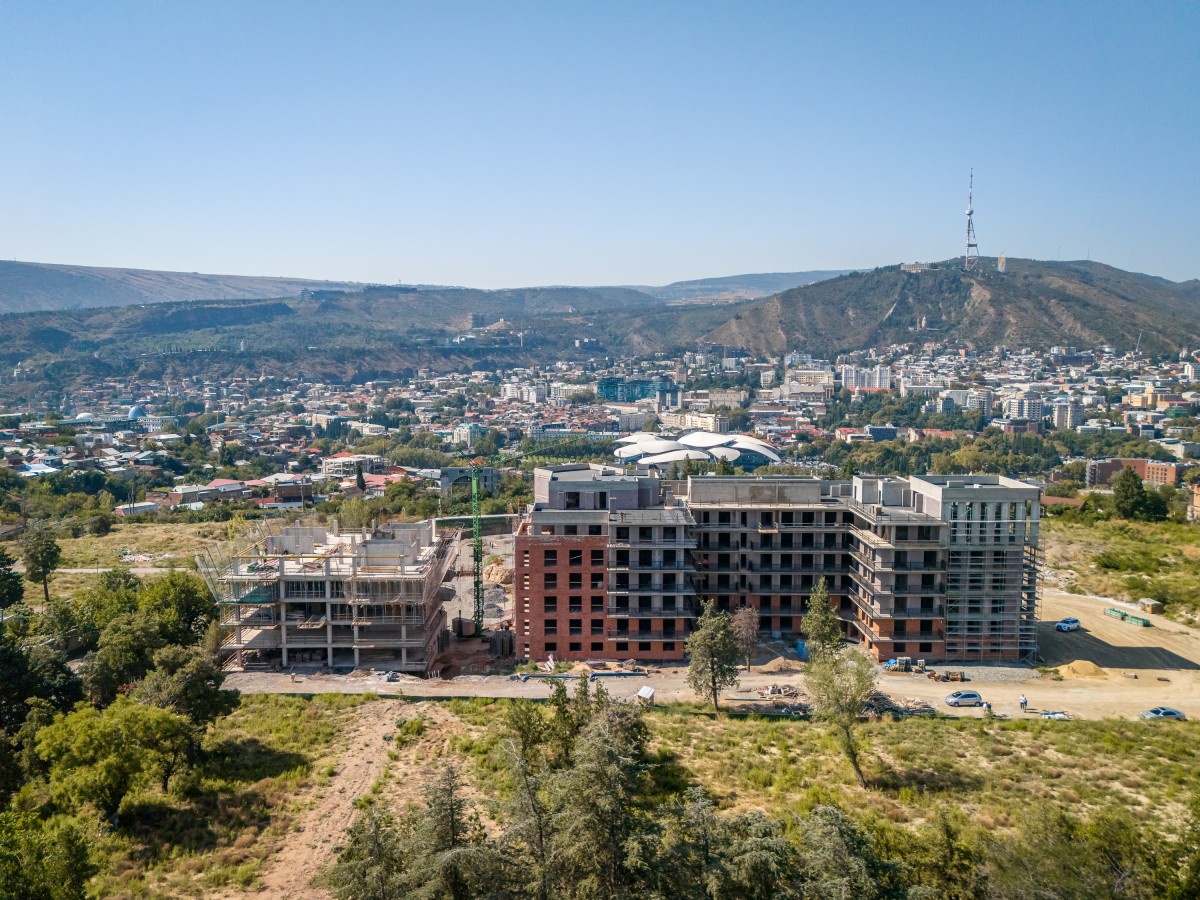 Construction works are actively underway in Arsenal Residence